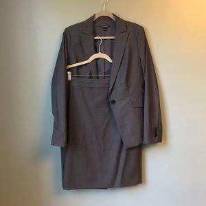 Ann Taylor Gray Skirt Suit Size 8
